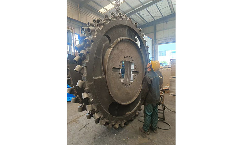 正在生產(chǎn)的滾筒